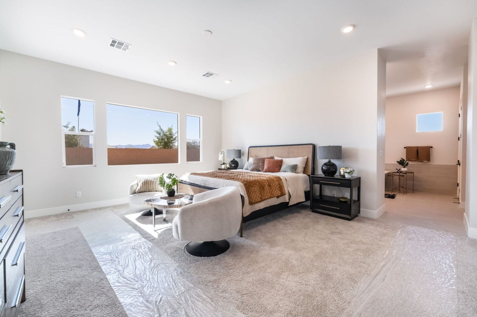 9261 Fountain Creek Ct: primary bedroom